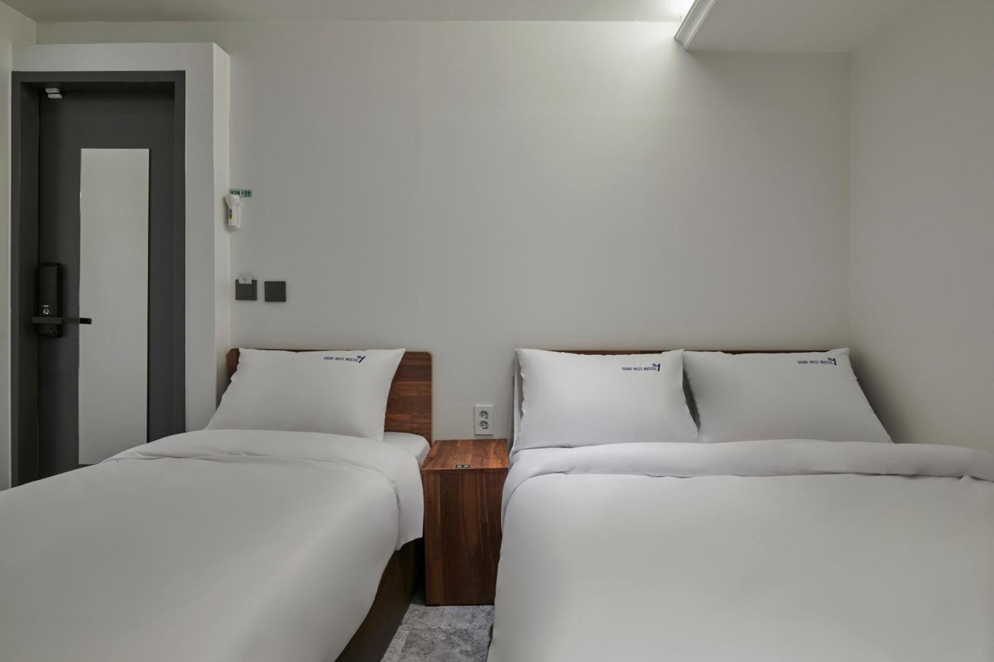 Eight Rest Hostel Myeongdong Seoul Eksteriør bilde
