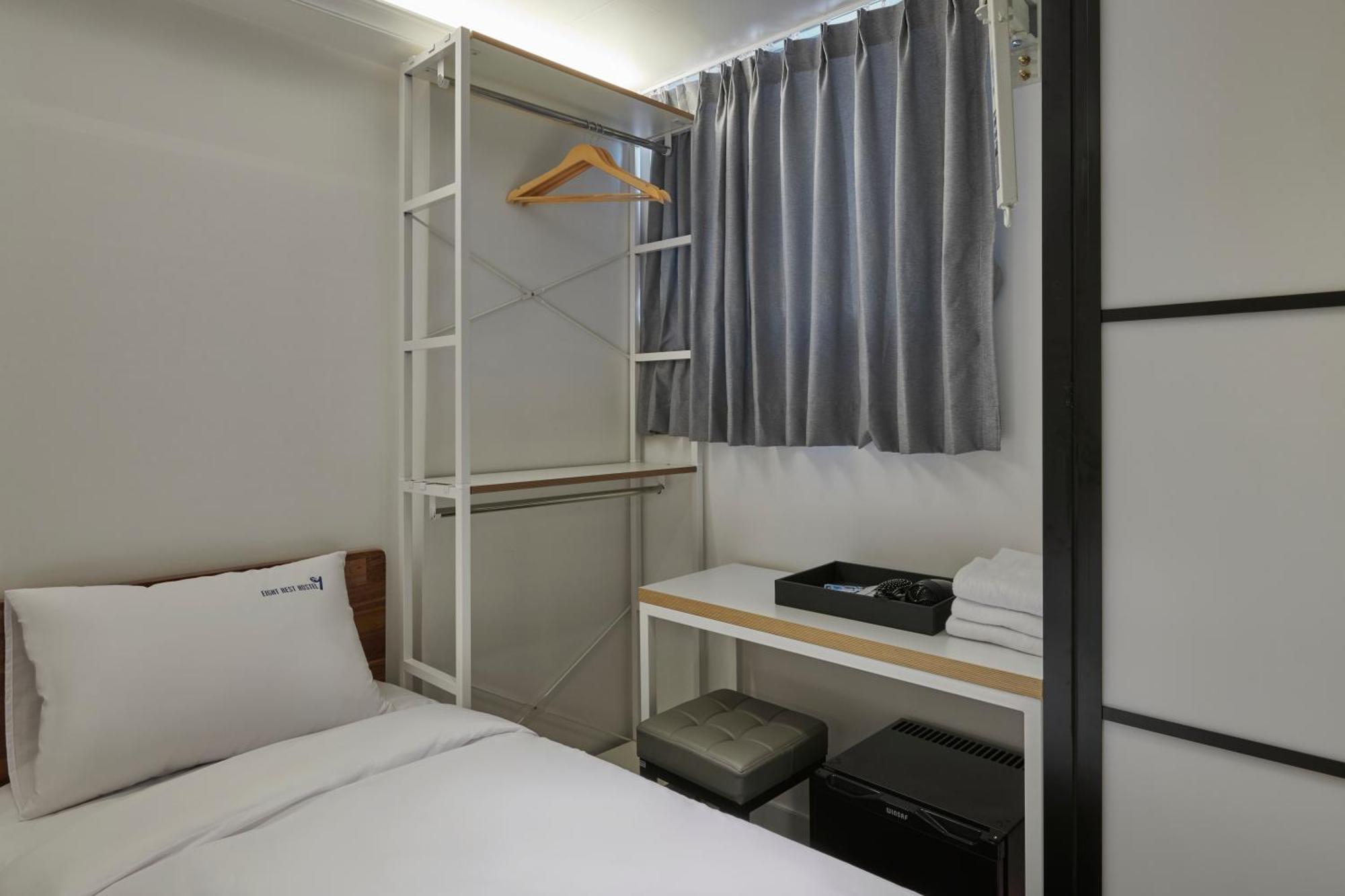Eight Rest Hostel Myeongdong Seoul Eksteriør bilde
